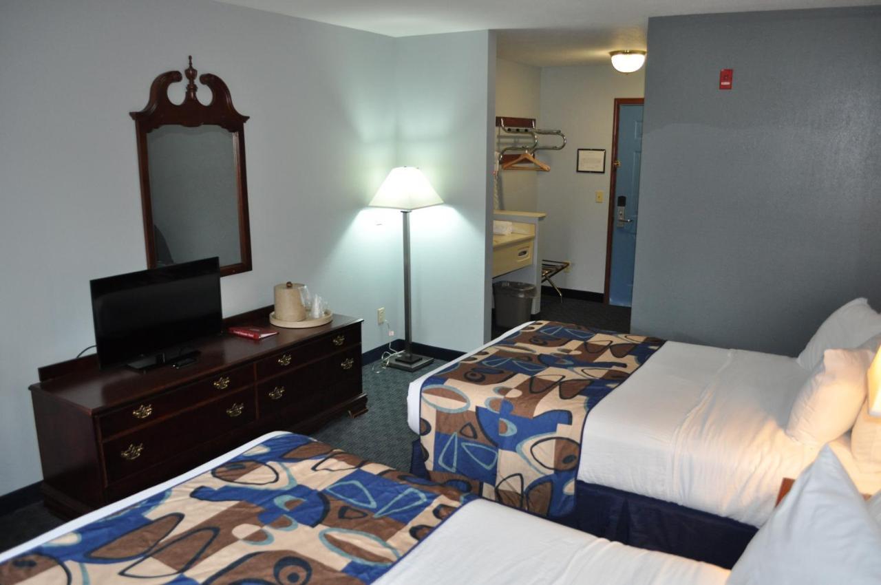 Grand Islander Hotel Put-in-Bay Extérieur photo